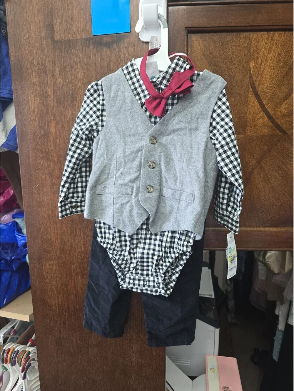 18m brand new suit from carter's item 8G5